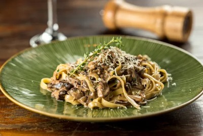 TAGLIATELLE AO CREME DE COGUMELOS